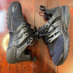 Nike All Black Prestos